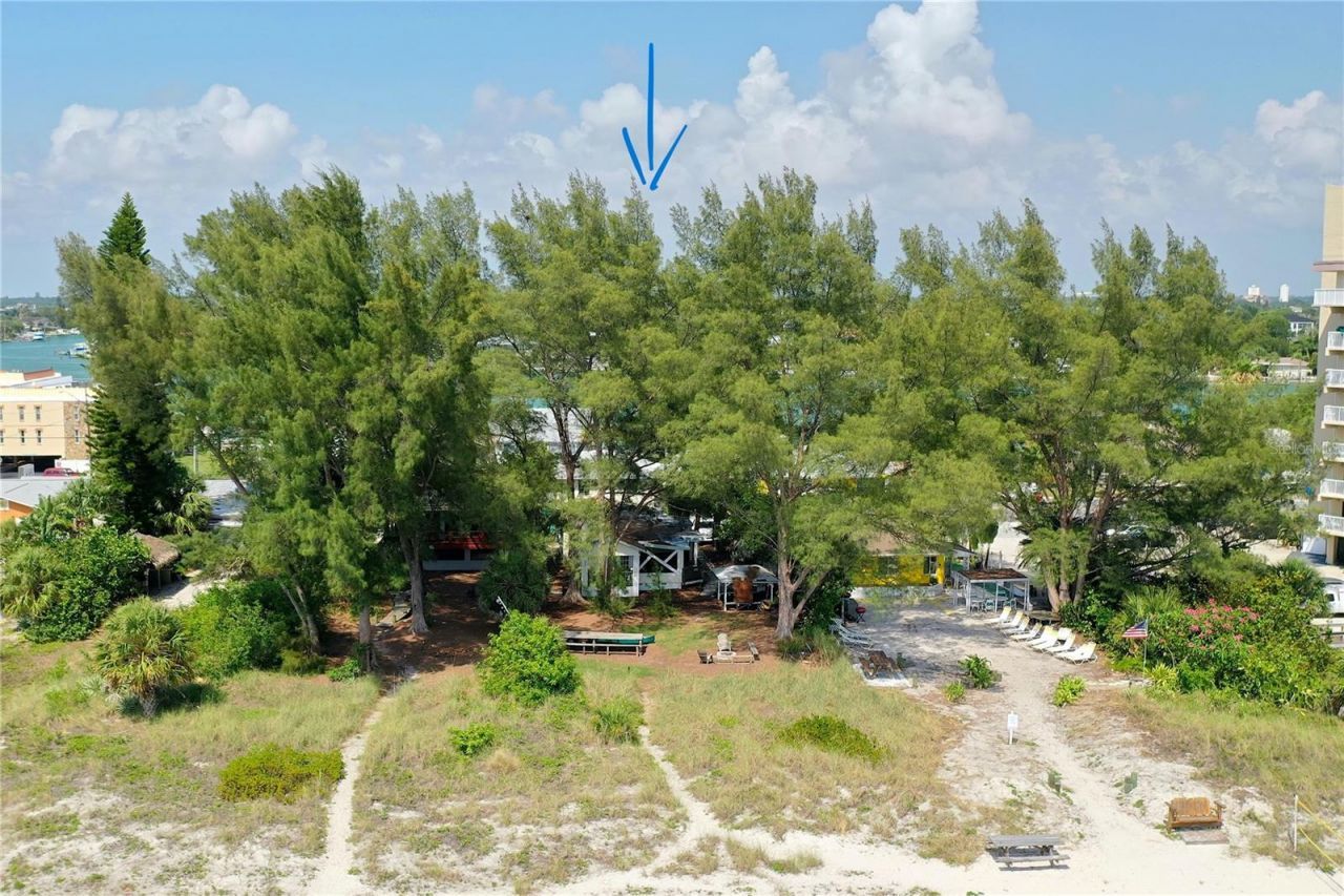 10218 Gulf Boulevard, Treasure Island, FL 33706 Photo