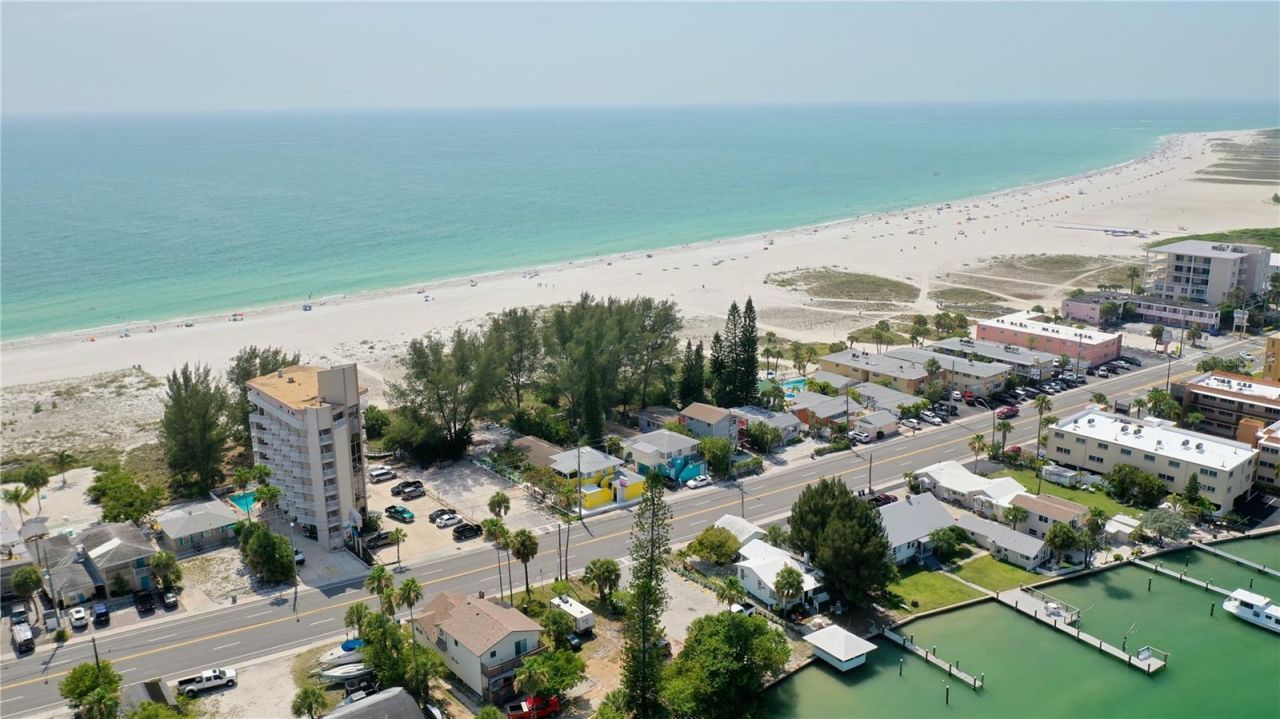10218 Gulf Boulevard, Treasure Island, FL 33706 Photo