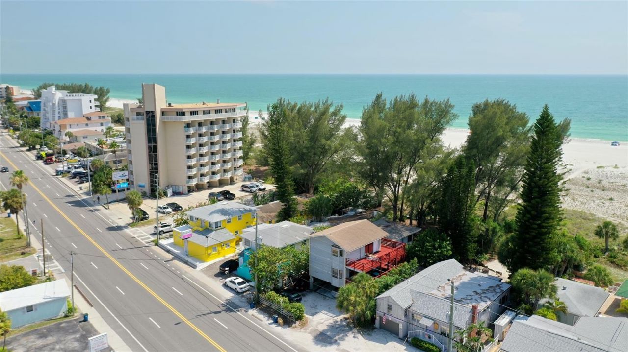 10218 Gulf Boulevard, Treasure Island, FL 33706 Photo