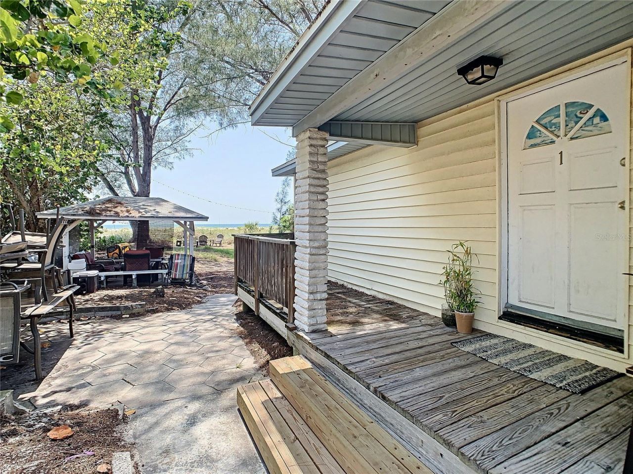 10218 Gulf Boulevard, Treasure Island, FL 33706 Photo