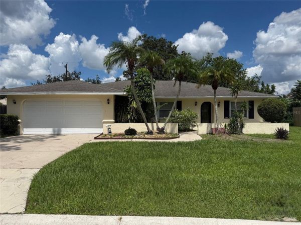 5109 MEDALIST ROAD, SARASOTA, FL 34243