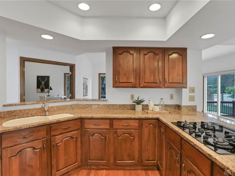 2252 Sedgwick Drive, Columbus, OH 43220 Photo 11