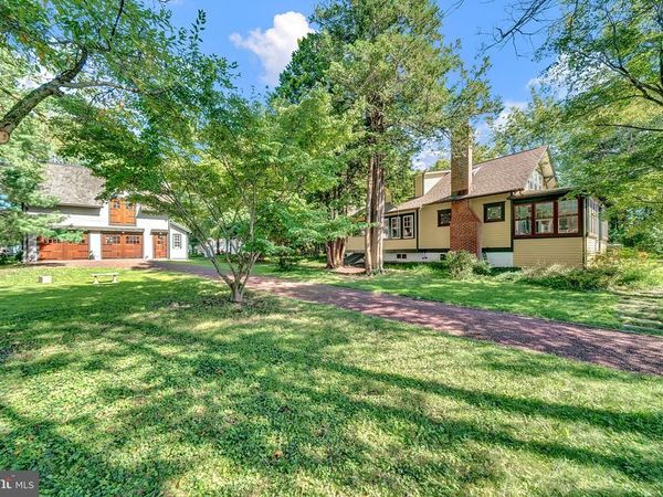 24 E PROSPECT STREET, HOPEWELL, NJ 08525