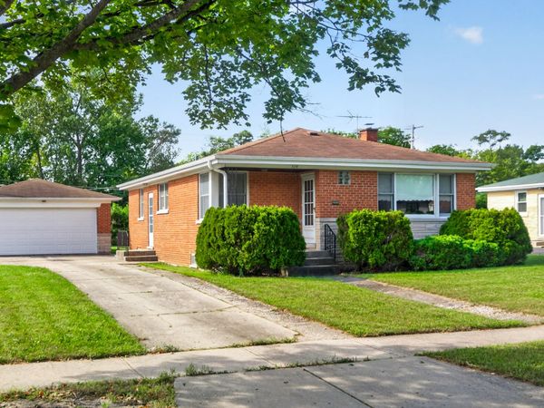 514 W Center Street , Itasca, IL 60143
