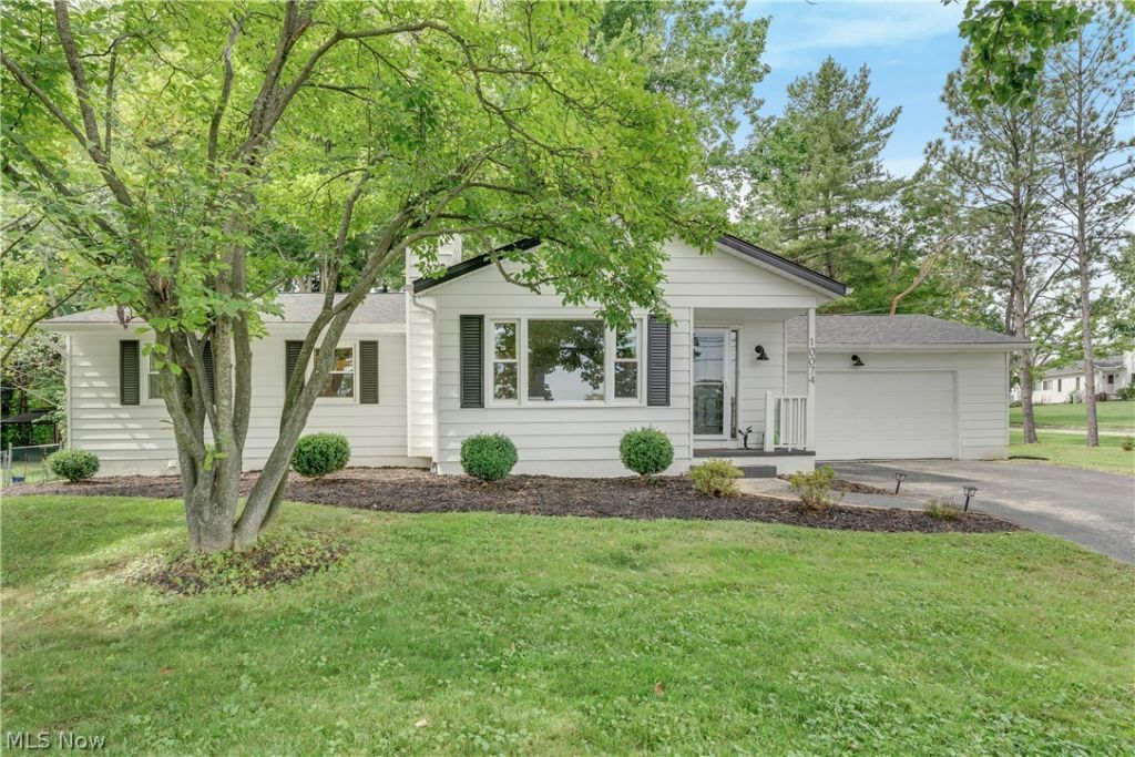 10074 Darrow Road, Twinsburg, OH 44087 Main Photo