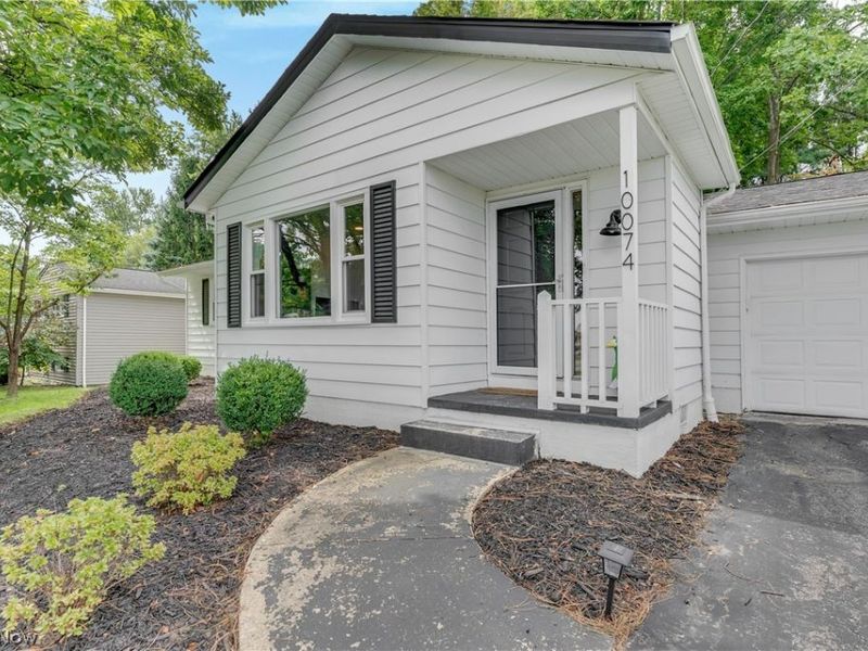10074 Darrow Road, Twinsburg, OH 44087 Photo 3