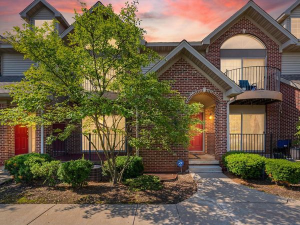 2910 N Signature Boulevard, Ann Arbor, MI 48103