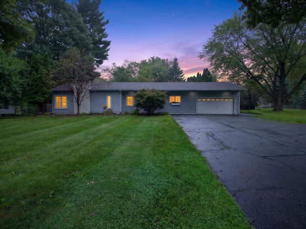 163 Robinson Road, Jackson, MI 49203