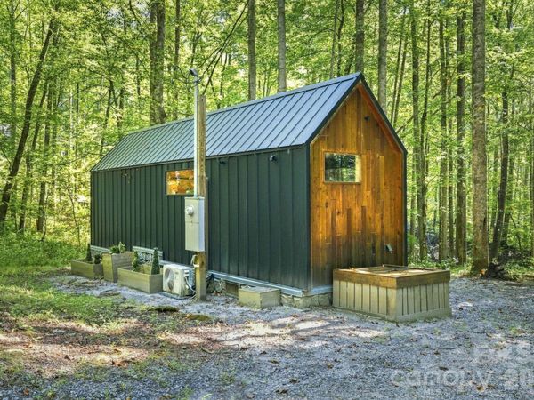 145 Kingfisher Lane , Sylva, NC 28779