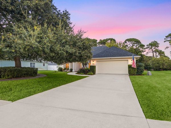 667 E Bianca Cir, St Augustine, FL 32086