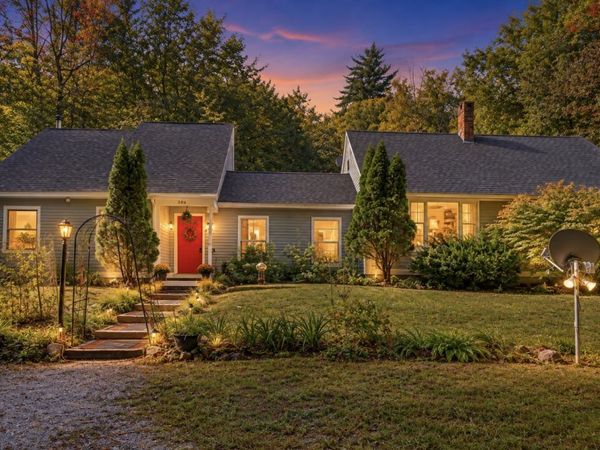 856 2Nd Nh Turnpike, Hillsborough, NH 03244