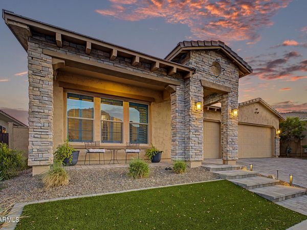 21251 W HILLCREST Boulevard, Buckeye, AZ 85396