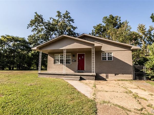 1023 W Henry Street , Poplar Bluff, MO 63901