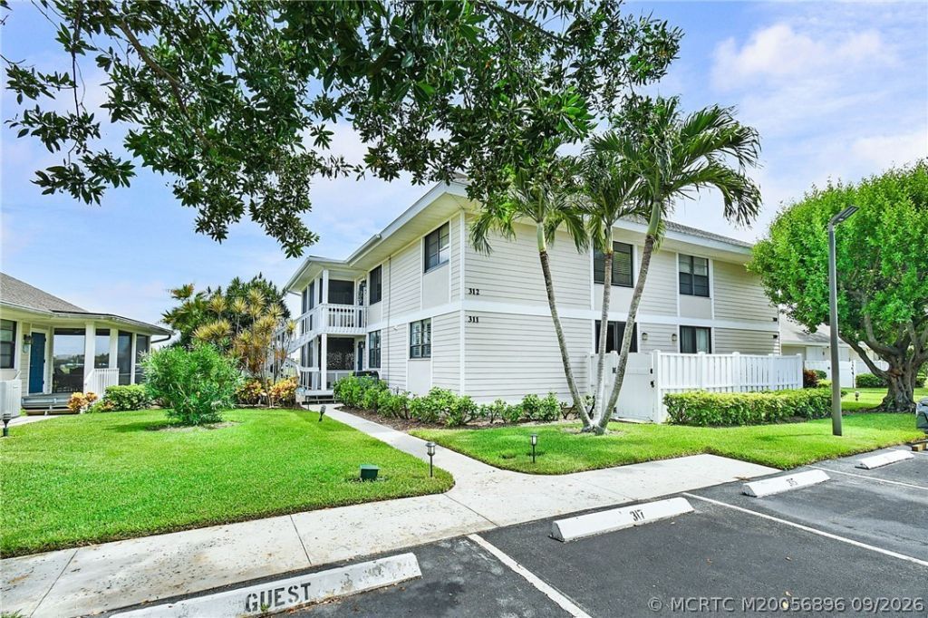 311 NE Golfview Circle , Stuart, FL 34996 Photo