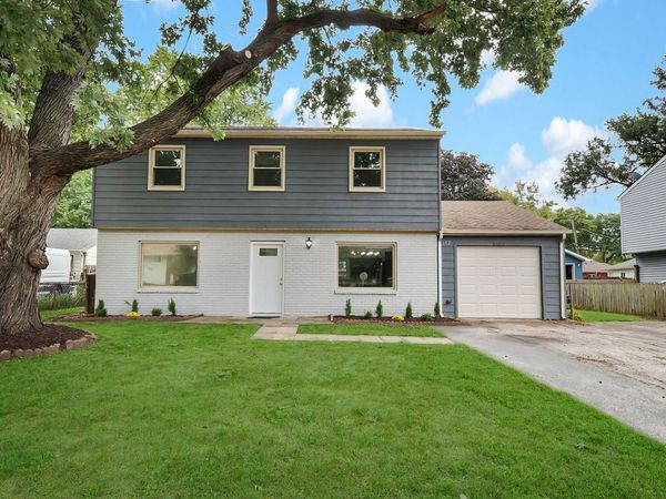 132 N Pinecrest Road, Bolingbrook, IL 60440