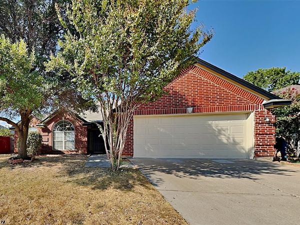 8725 Creede Trail, Fort Worth, TX 76118