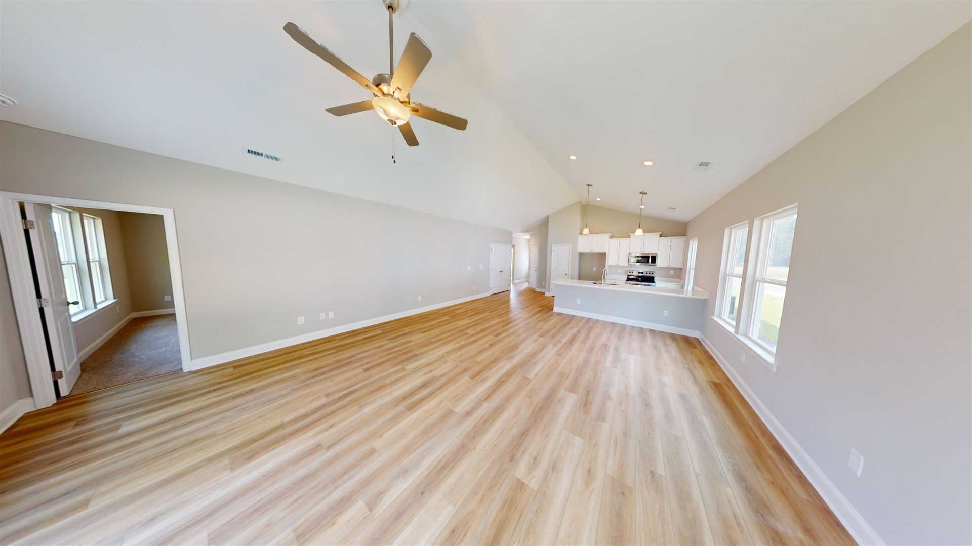 1052 Moen Loop  Photo 20