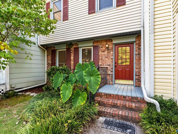 2620 Whitesburg Drive SW, Huntsville, AL 35801