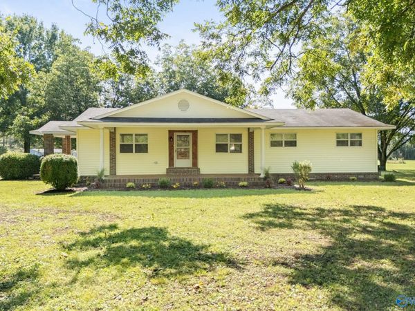 1446 Sharps Cove Road, Gurley, AL 35748