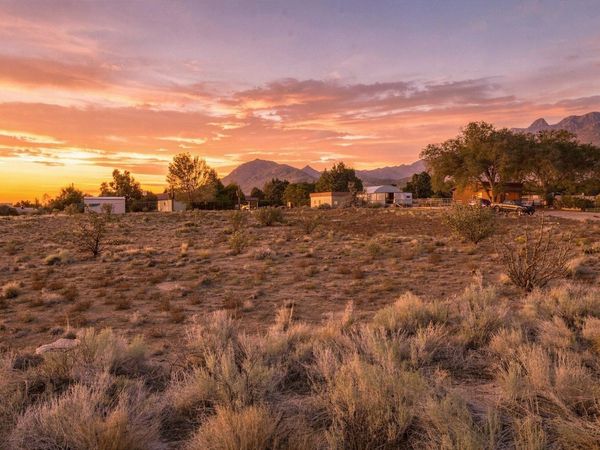 Modesto Avenue NE, Albuquerque, NM 87122