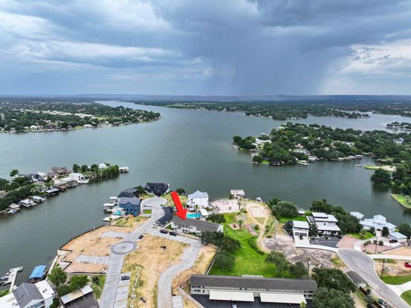 604 Highcrest DR, Unit 722, Granite Shoals, TX 78654