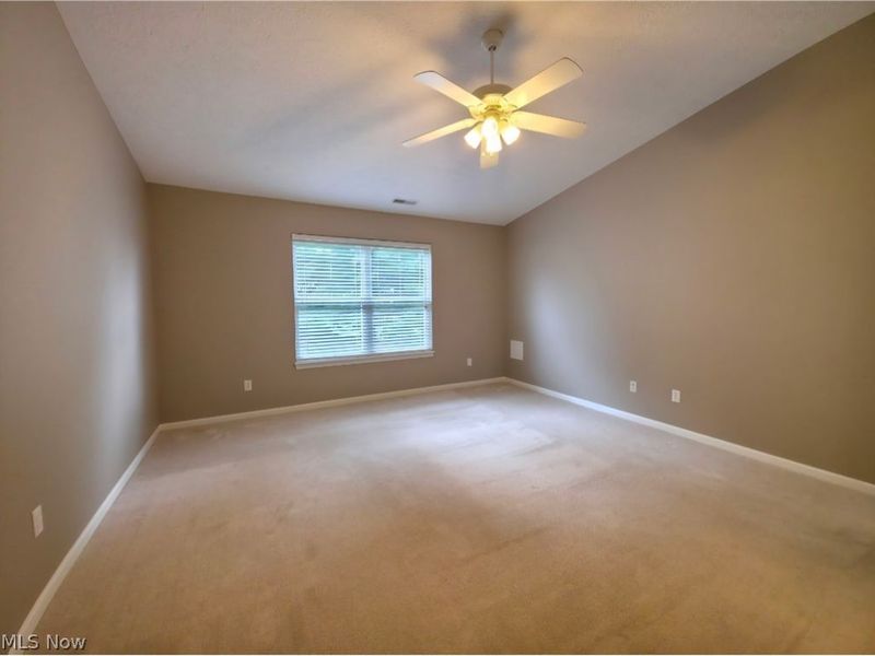 1192 Chaucer Circle, Akron, OH 44312 Photo 20