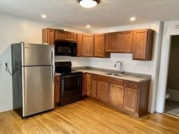 168-170 Spruce St, Unit 6, Leominster, MA 01453