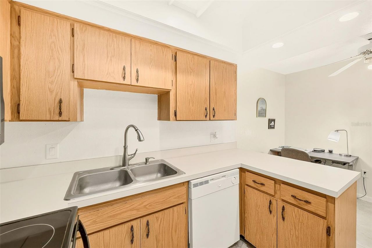 19029 Us Highway 19 N, Unit 26-104, Clearwater, FL 33764 Photo