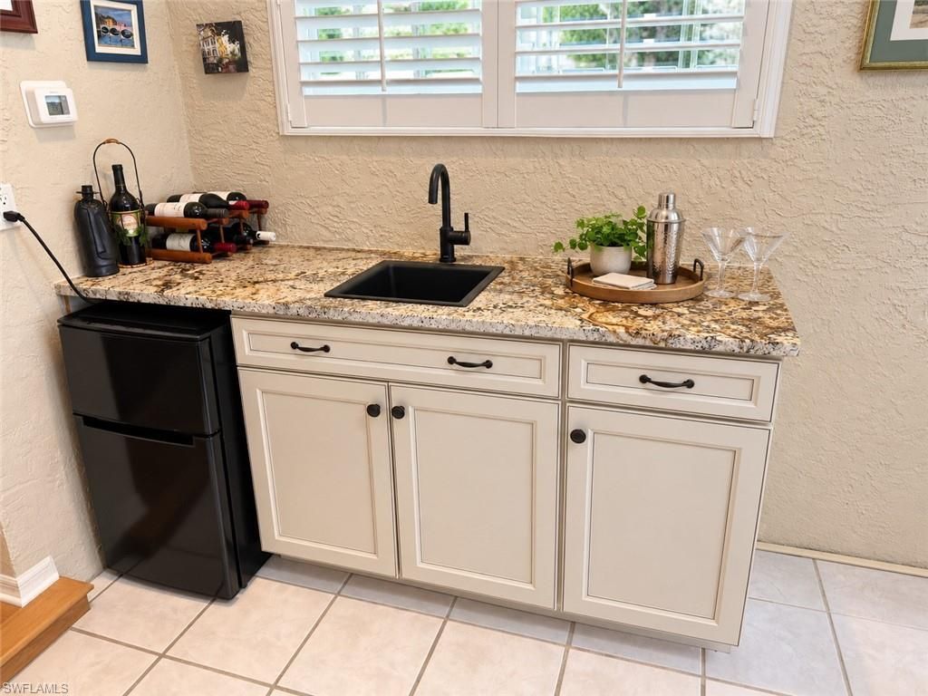 268 Countryside Dr, Naples, FL 34104 Photo