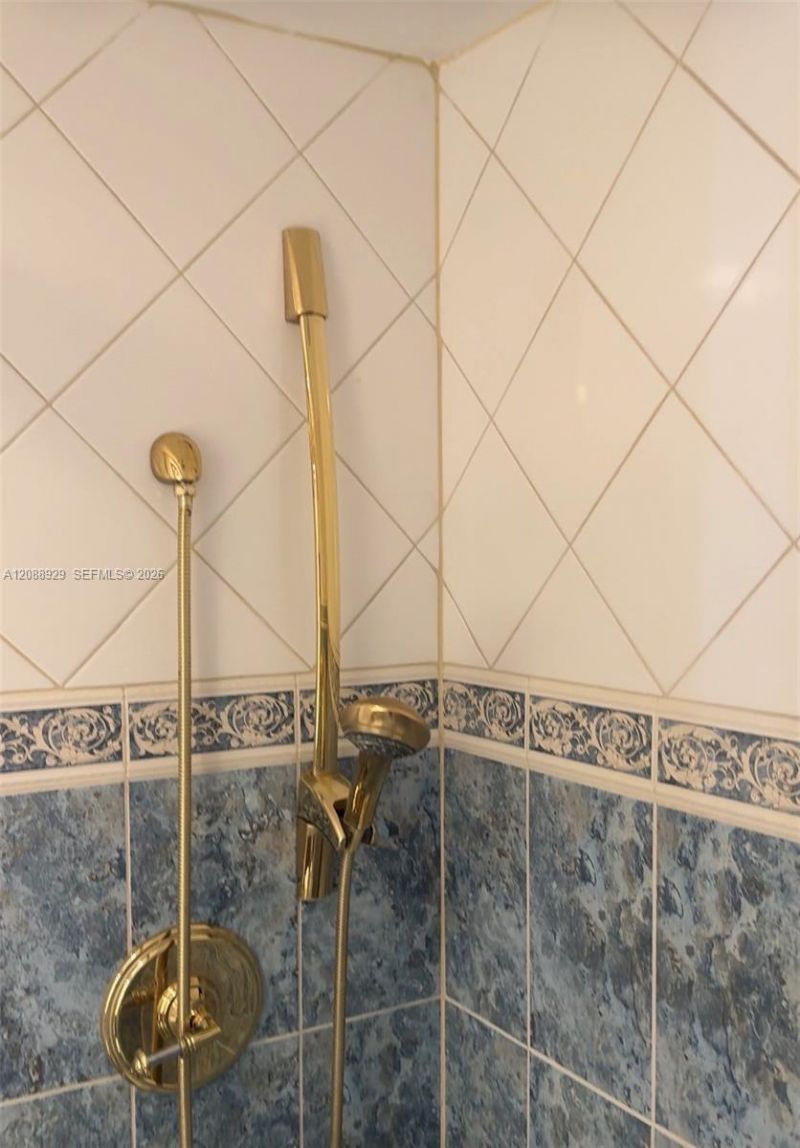 200 SE 15th Rd , Unit 7D, Miami, FL 33129 Photo