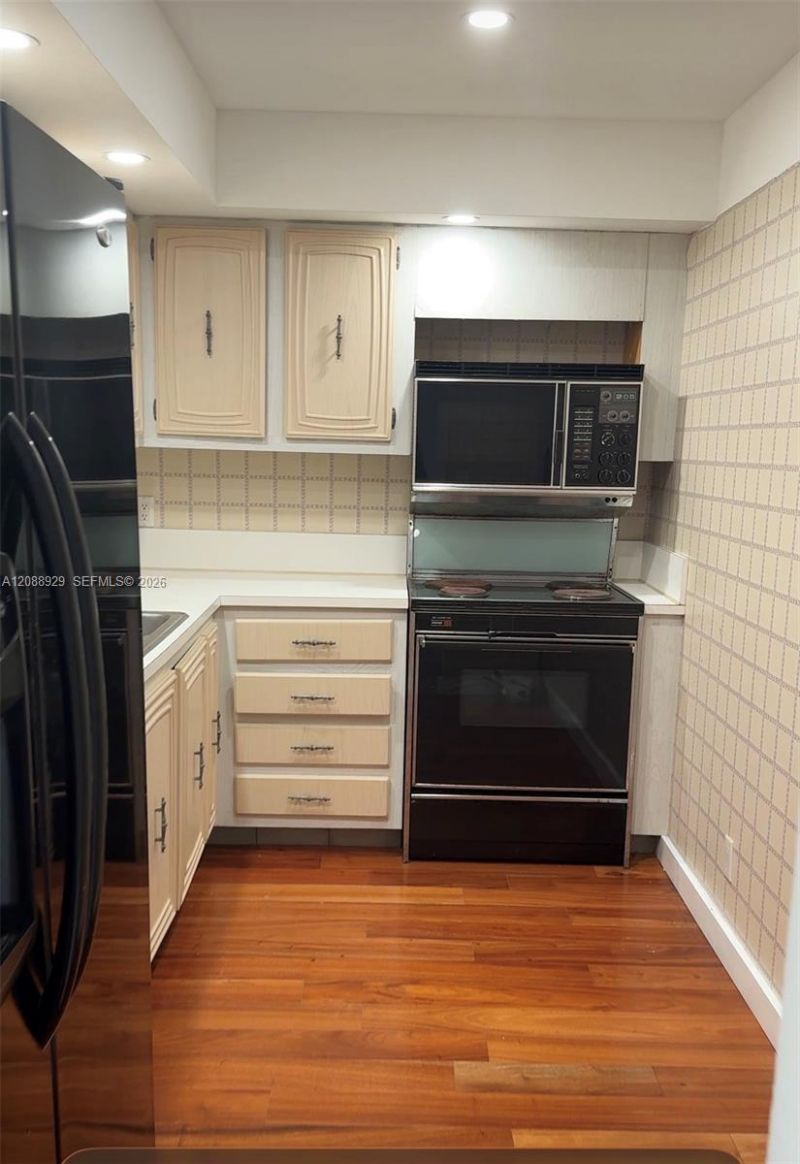 200 SE 15th Rd , Unit 7D, Miami, FL 33129 Photo