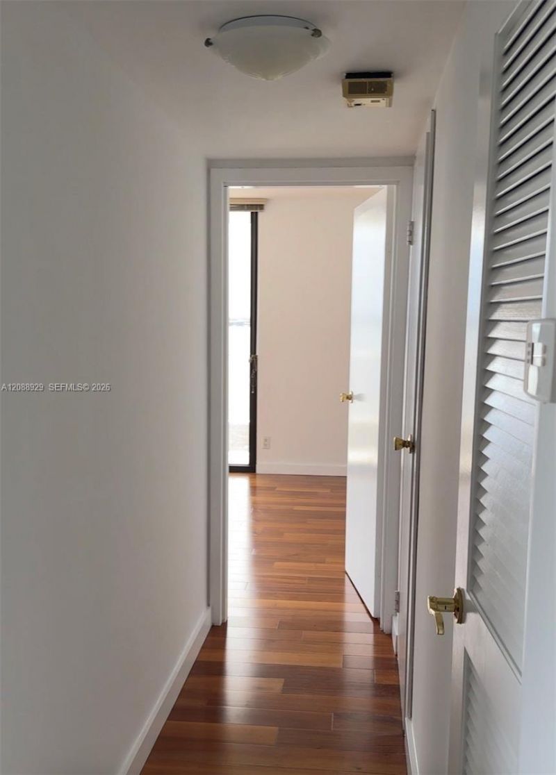 200 SE 15th Rd , Unit 7D, Miami, FL 33129 Photo
