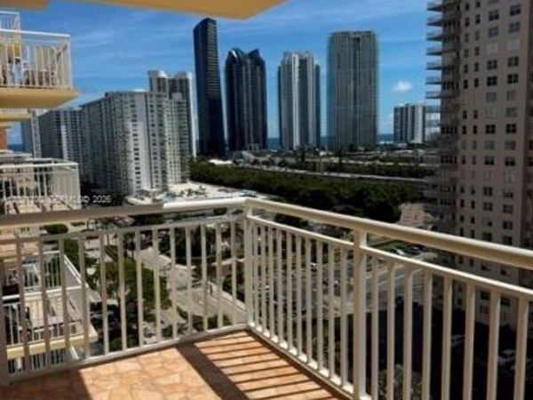 251 174th St, Unit 1406, Sunny Isles Beach, FL 33160