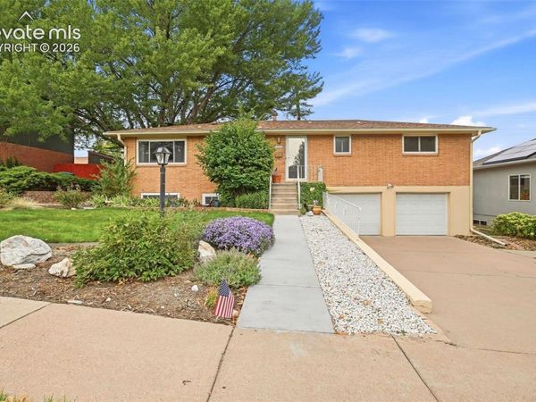 1442 Bellaire Drive, Colorado Springs, CO 80909