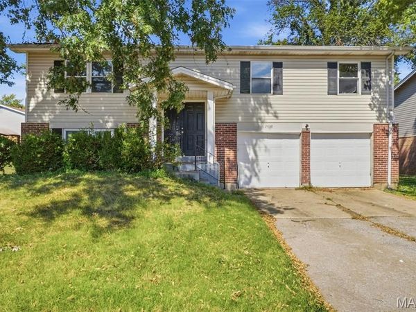 2465 Kingsford Drive , Florissant, MO 63031