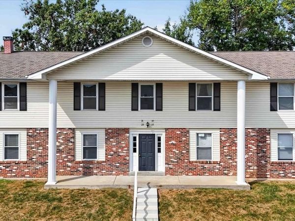29 Delray Court, Unit D, St Peters, MO 63376