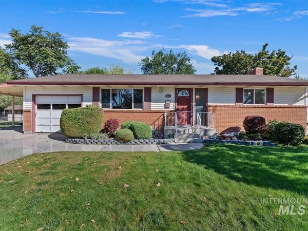 3826 W Pasadena Dr, Boise, ID 83705