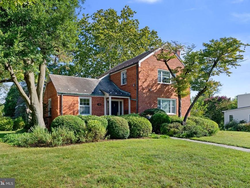 19 Indian Spring Drive, Silver Spring, MD 20901 Main Photo