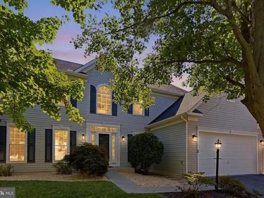 32 POTTERFIELD DRIVE, LOVETTSVILLE, VA 20180