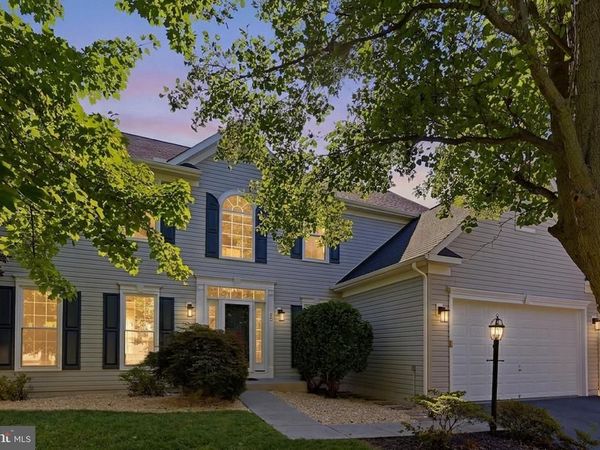 32 POTTERFIELD DRIVE, LOVETTSVILLE, VA 20180