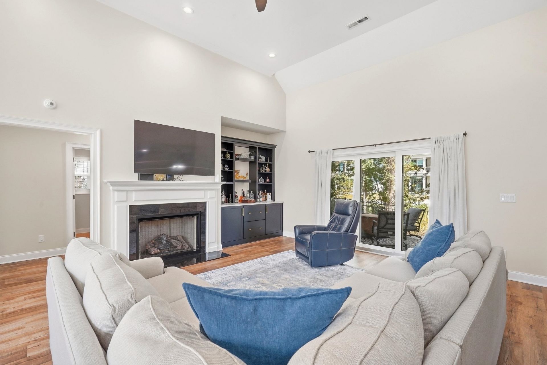 8208 Muldrow Ct.  Photo 4