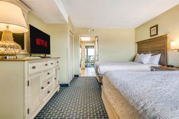 2401 S Ocean Blvd.  photo 4