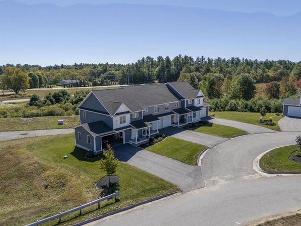 4 Autumn Lane, Raymond, NH 03077