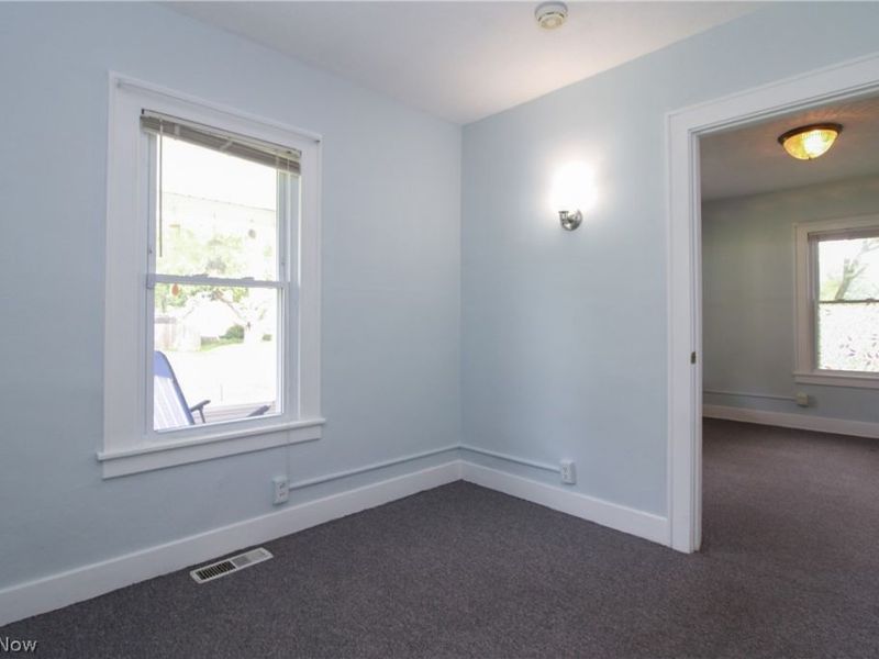 1069 Raymond Street NW, Warren, OH 44485 Photo 12