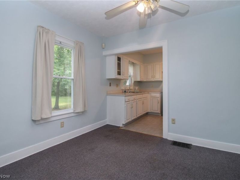 1069 Raymond Street NW, Warren, OH 44485 Photo 15
