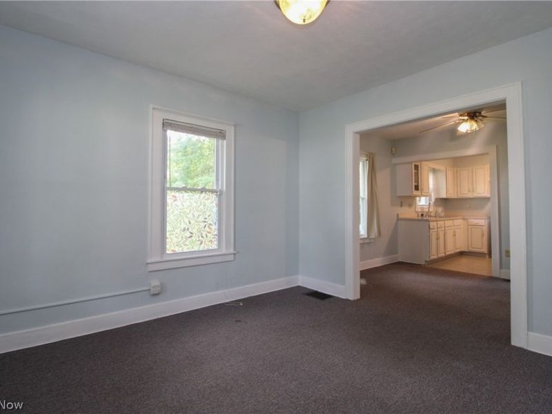 1069 Raymond Street NW, Warren, OH 44485 Photo 7