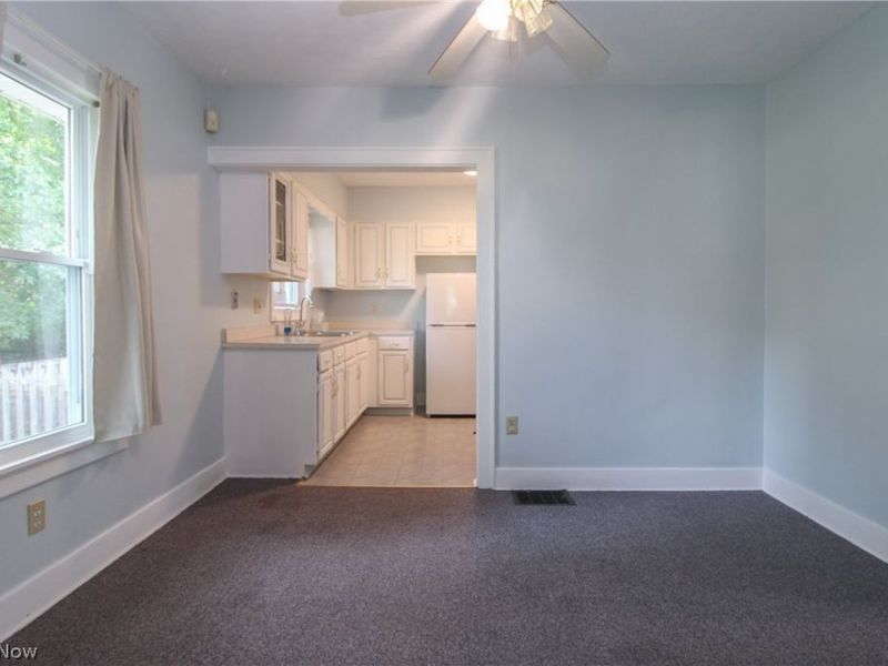 1069 Raymond Street NW, Warren, OH 44485 Photo 8