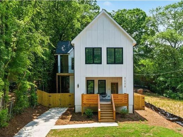 2438 2nd Street NW, Atlanta, GA 30318