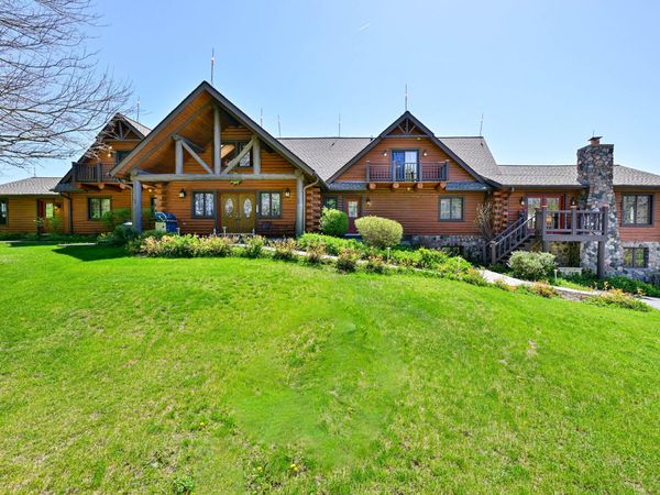 W714 Valley View Rd, Spring Prairie, WI 53105