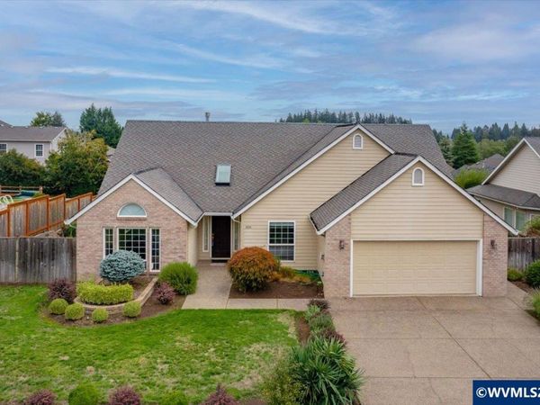 1634 Pelican Ct NW, Salem, OR 97304